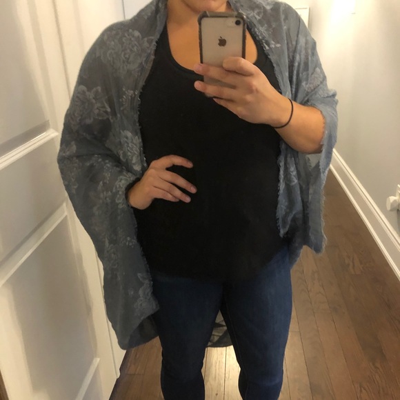 Blue Floral Kimono - Picture 2 of 2